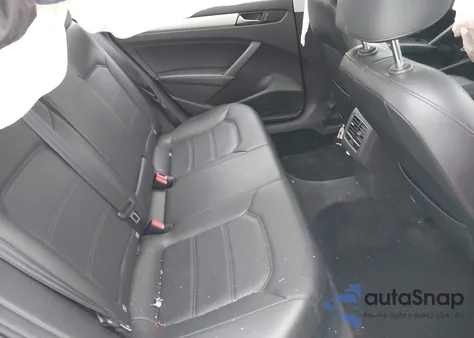 2013 Volkswagen Passat 2.5L Se из США, поврежденный, VIN 1VWBP7A37DC145575